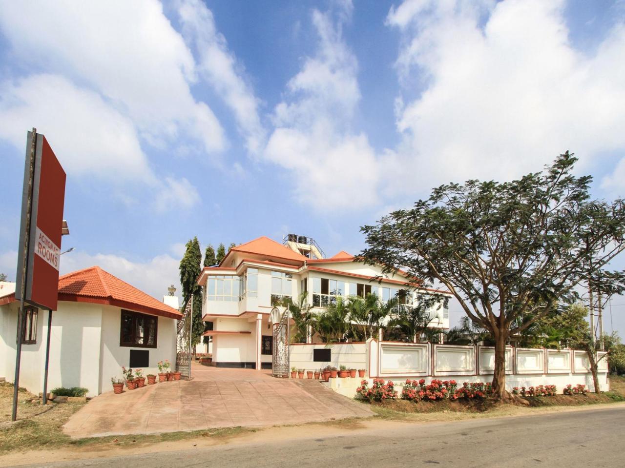 فندق Kushālnagarفي  Bota Royal المظهر الخارجي الصورة
